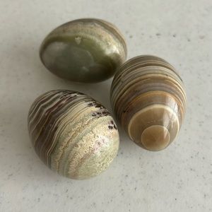 Natural Polished Banded Aragonite Egg Carving stone